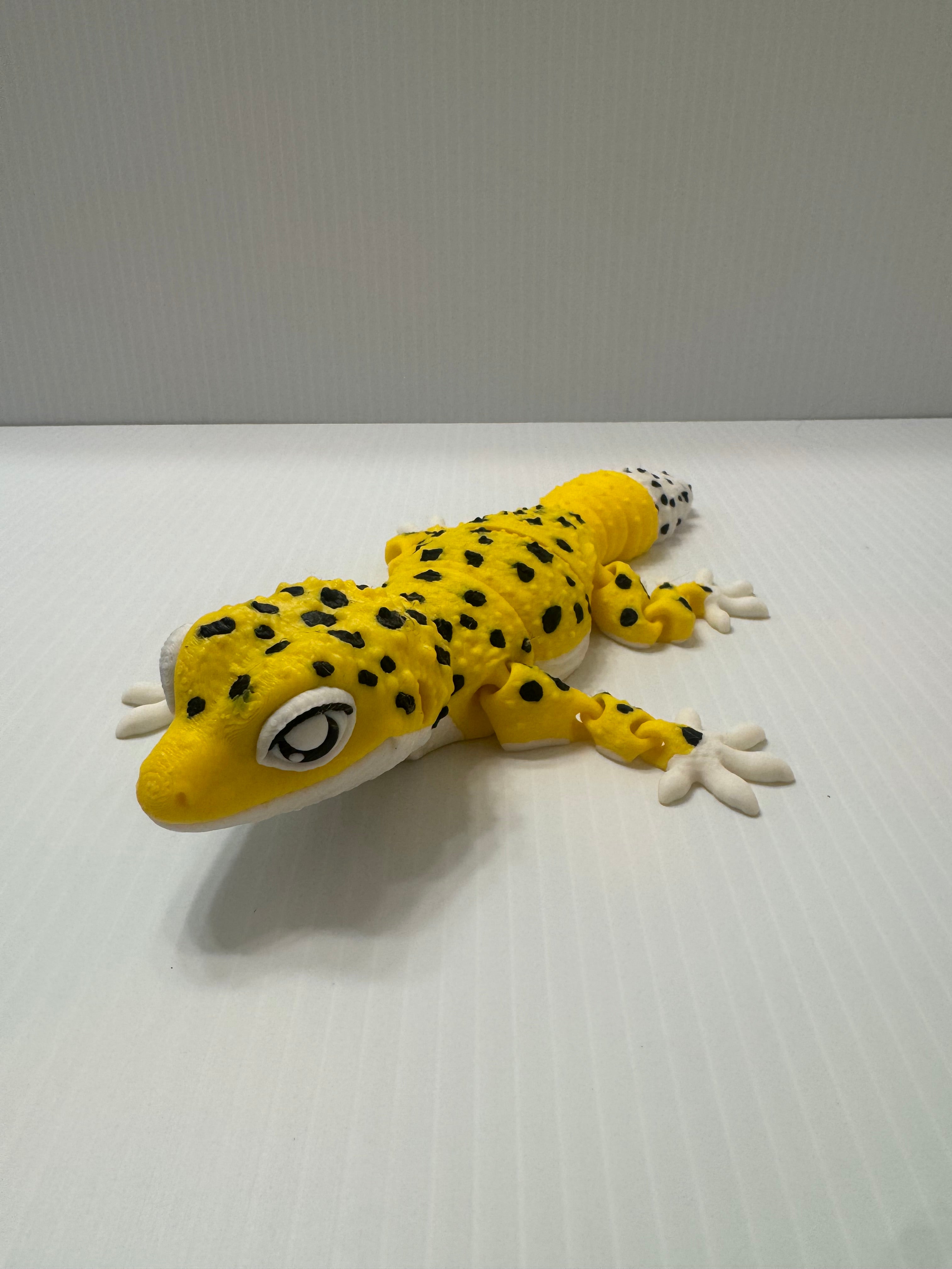 9 inch Gecko  Yellow with Black Spots