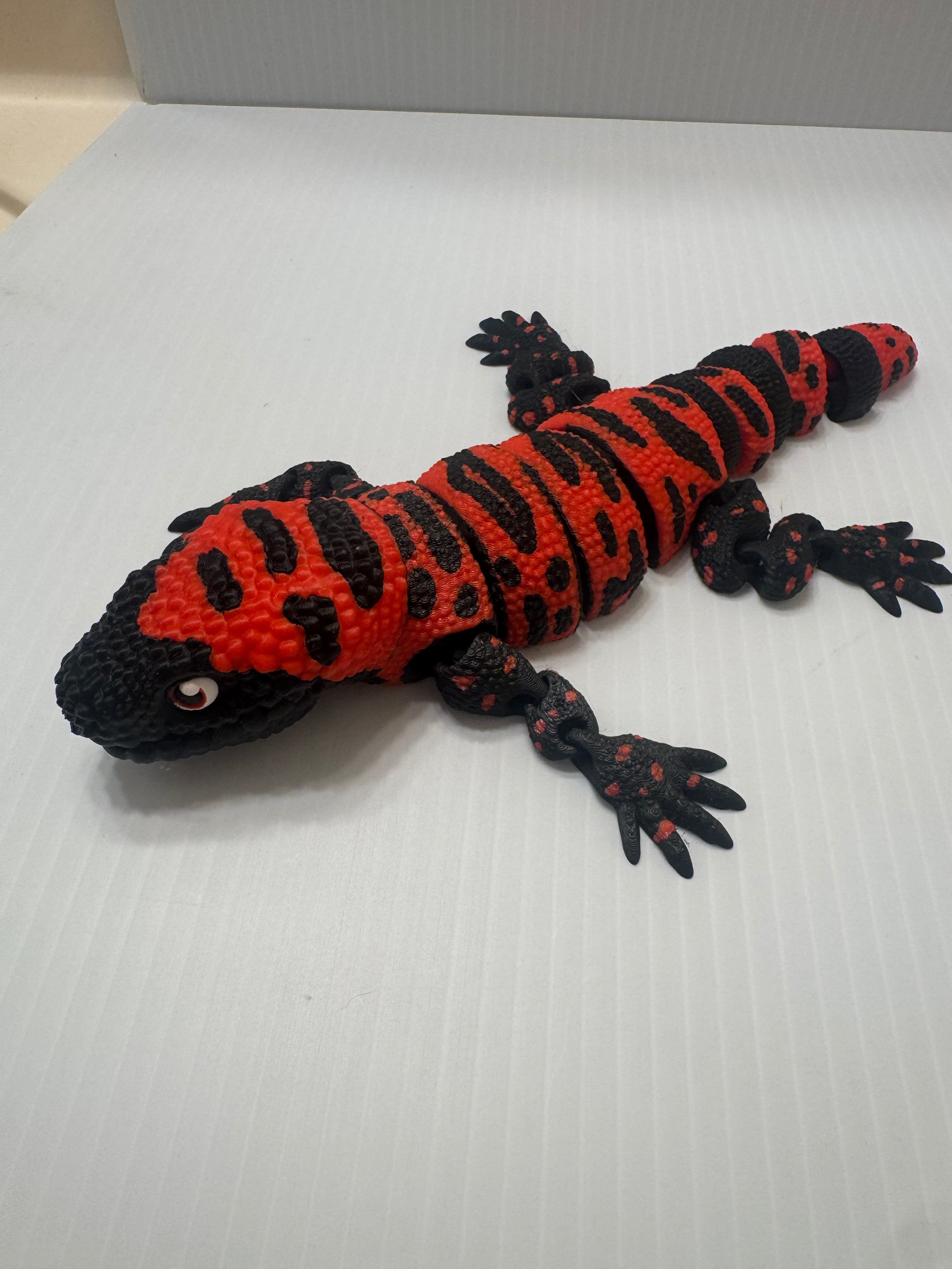 9 inch Geko Black and Red